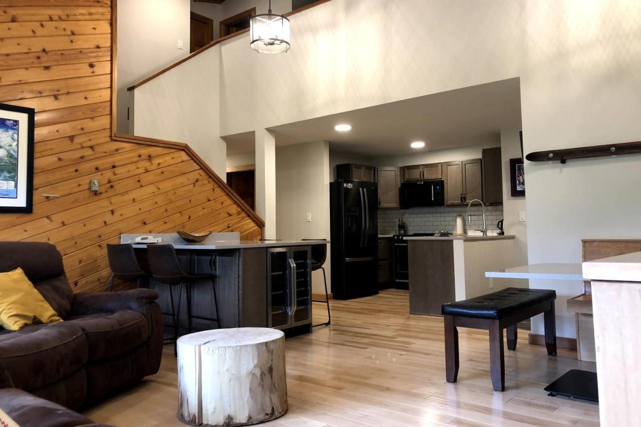 The Griz Inn By Park Vacation Management Fernie Ngoại thất bức ảnh