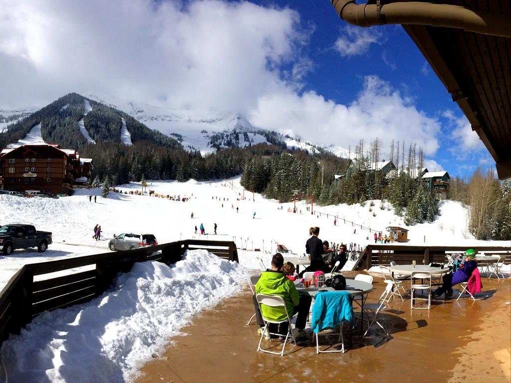The Griz Inn By Park Vacation Management Fernie Ngoại thất bức ảnh